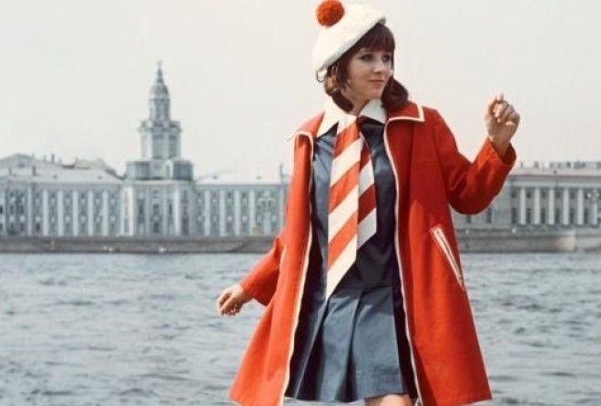 	 КАК ЭТО БЫЛО: СОВЕТСКАЯ МОДА НА КОЛОРИТНЫХ ФОТОГРАФИЯХ 1960-1970-Х ГОДОВ